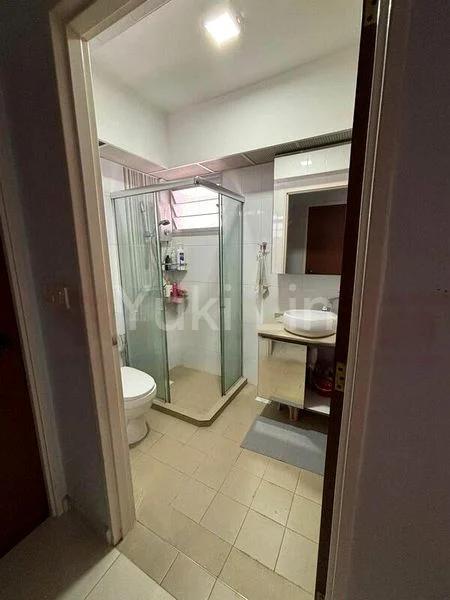 5 Room (5I) HDB for Sale in  120B Canberra Crescent - Image 3